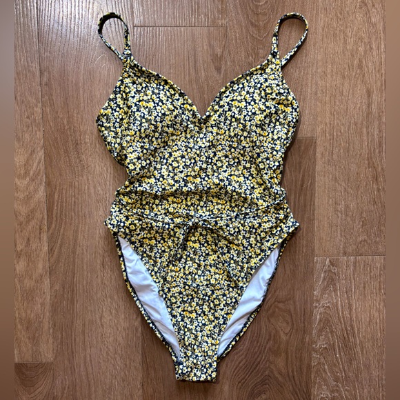 Old Navy Other - NWOT Old Navy Yellow and Navy Floral One-Piece Swimsuit, Size Small